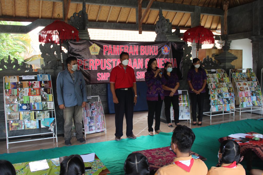 Kegiatan Pameran dan Lomba Literasi yang dilaksanakan oleh perpustakaan Ganesha dalam rangka meningkatkan minat baca di lingkungan SMP Negeri 2 Singaraja.